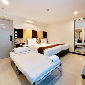 Camera con letto king size